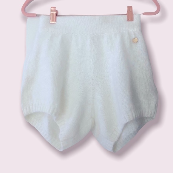 Chiara Ferragni White Shorts - Picture 3 of 6